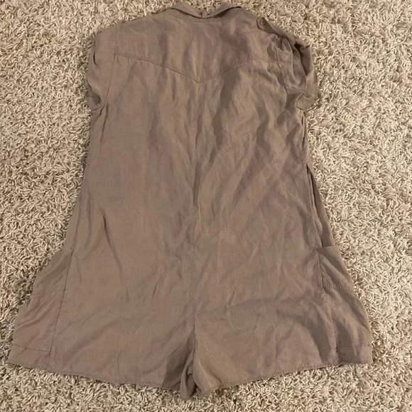 BCBGMaxAzria romper size XS - Picture 4 of 5
